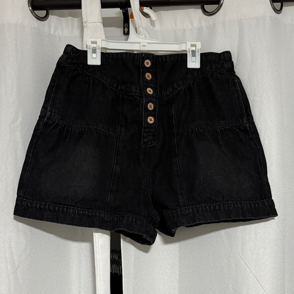 Black Denim Button-Up Women's Shorts